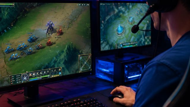 Ultimate Guide to Downloading Your Favorite Esports Games