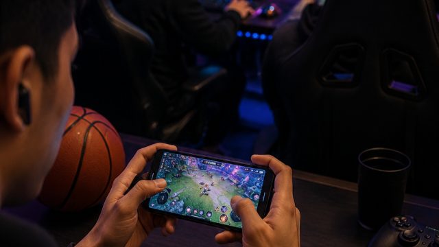 The Rise of Mobile Gaming: Why Downloading Games on Your Phone is the Future